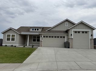 383 Ascend St, Richland, WA 99352