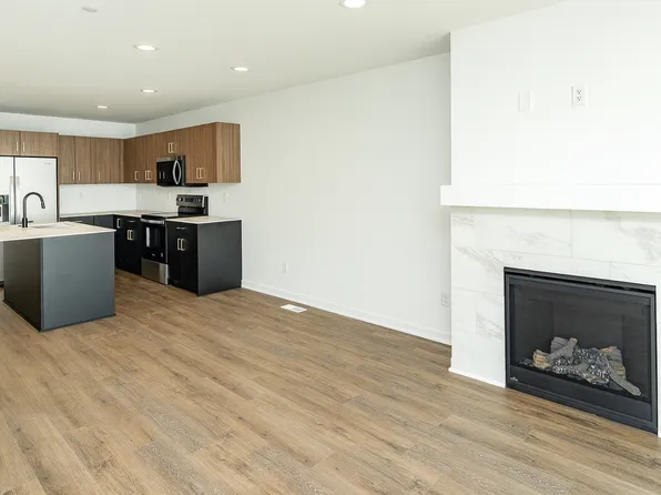 1093 Century Village Ln NE, Rochester, MN 55906