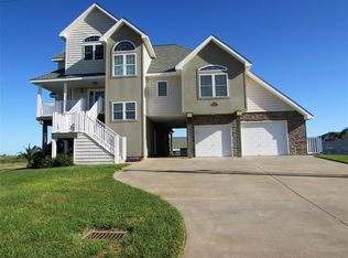 203 Tuna Run Rd, Freeport, TX 77541