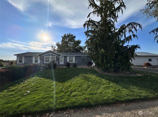 132 S Reynolds Rd, Othello, WA 99344
