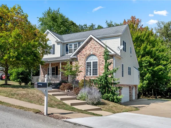 418 Settlers Village Cir, Cranberry Township, PA 16066