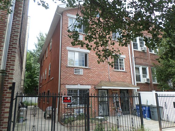 3rd image of 766 E 224th St