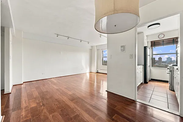 Living room, photo 3