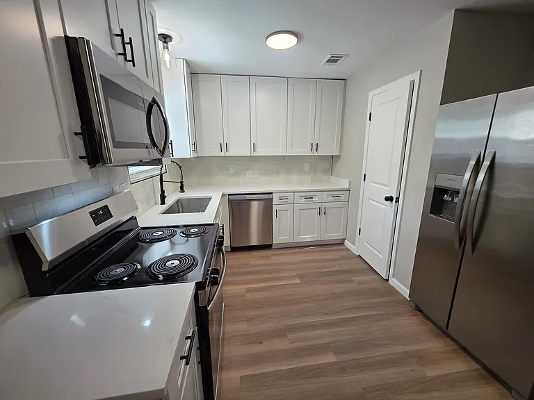 11509 Lou St — Photo 3