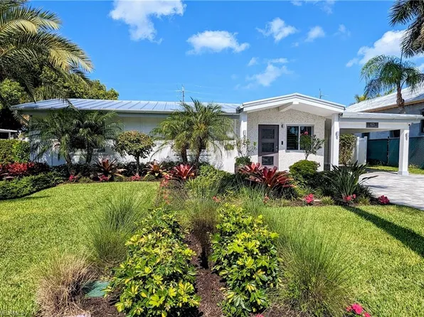 625 10th ST N, NAPLES, FL 34102