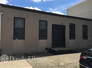 5559 60th St, Maspeth, NY 11378