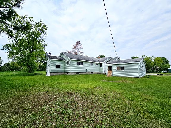 3rd image of 516/512 E Avenue C