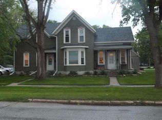 1112 7th Ave N, Clear Lake, IA 50428