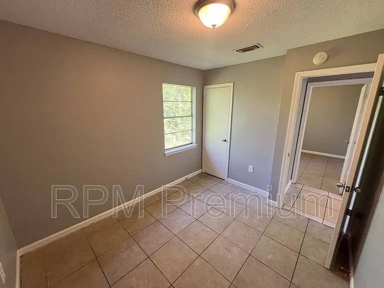 5143 Baker Blvd #C — Photo 18