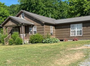 1647 Claylick Rd, White Bluff, TN 37187