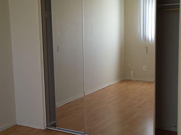 5th image of 519 Glenrock Ave #204