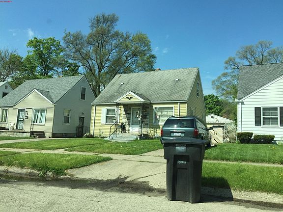 4th image of 15857 Bramell St