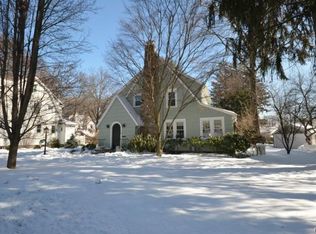 10 Christie Hill Rd, Darien, CT 06820