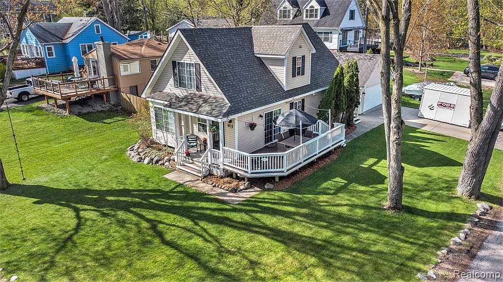 915 Lemay St, Novi, MI 48377 Zillow