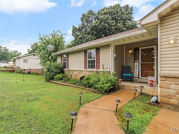 5th image of 4877 Eva Rue Ln
