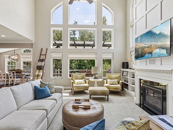 4th image of 403 Magnolia Ct