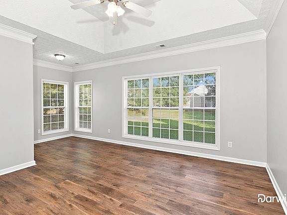 5th image of 632 Addison Way