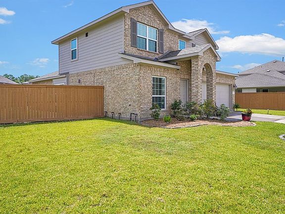 4th image of 15126 Dalmak Green Dr