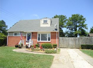 4948 Clover St, Virginia Beach, VA 23462