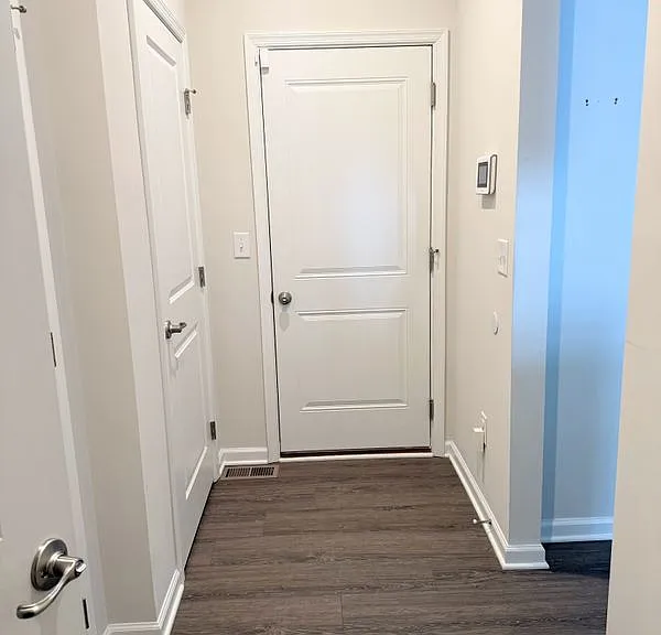 6017 Outlook Ct — Photo 7