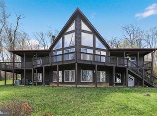 653 Whitney Ln, Bentonville, VA 22610