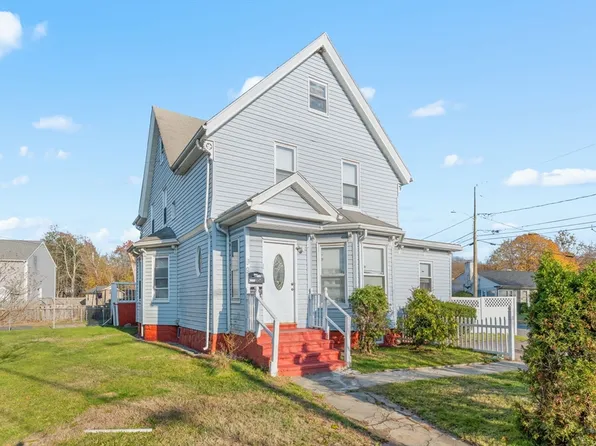 99 Grove St, Brockton, MA 02302