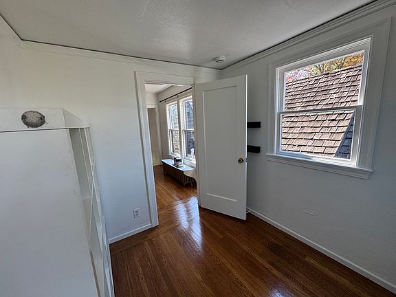 5th image of 1545 Santa Clara Ave
