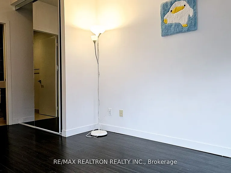 770 Bay St #712 — Photo 12