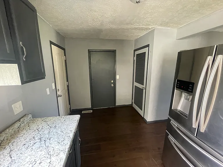 12500 Woodside Ave — Photo 9