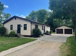 210 N Litchfield Ave, Litchfield, MN 55355