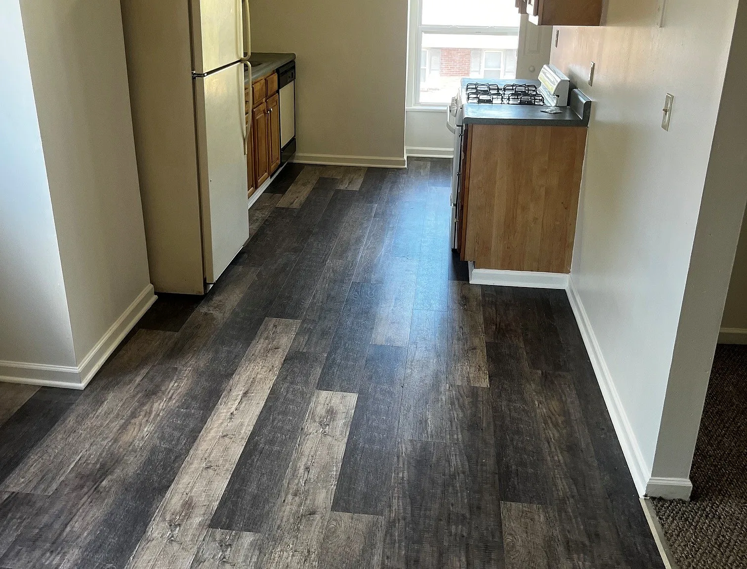 2 bed, 700 sqft, $1,150 — Photo 2