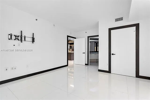 55 SE 6th St #1607 — Photo 29
