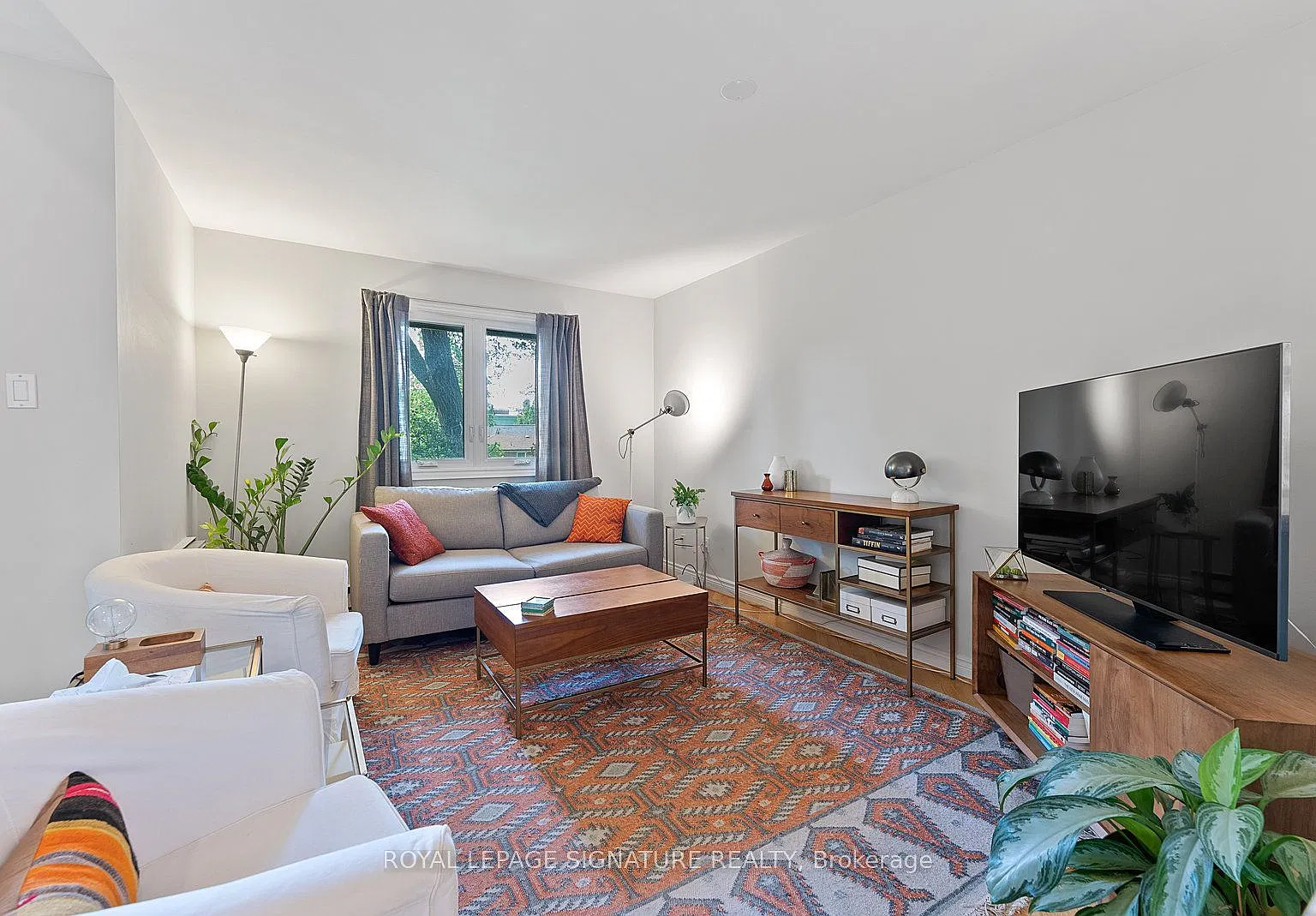 357 Albany Avenue Townhouses — Photo 2