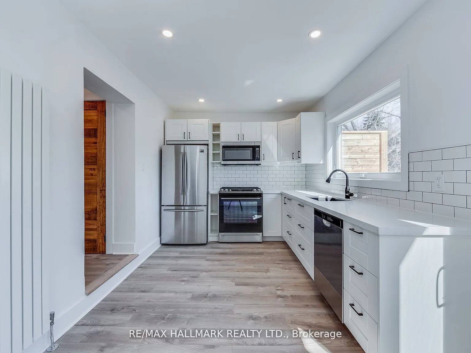 2 bed, $3,300 — Photo 4