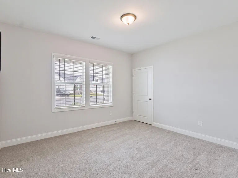 570 Tullimore Ln NW — Photo 6