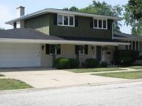 1st image of 9701 S Kolmar Ave