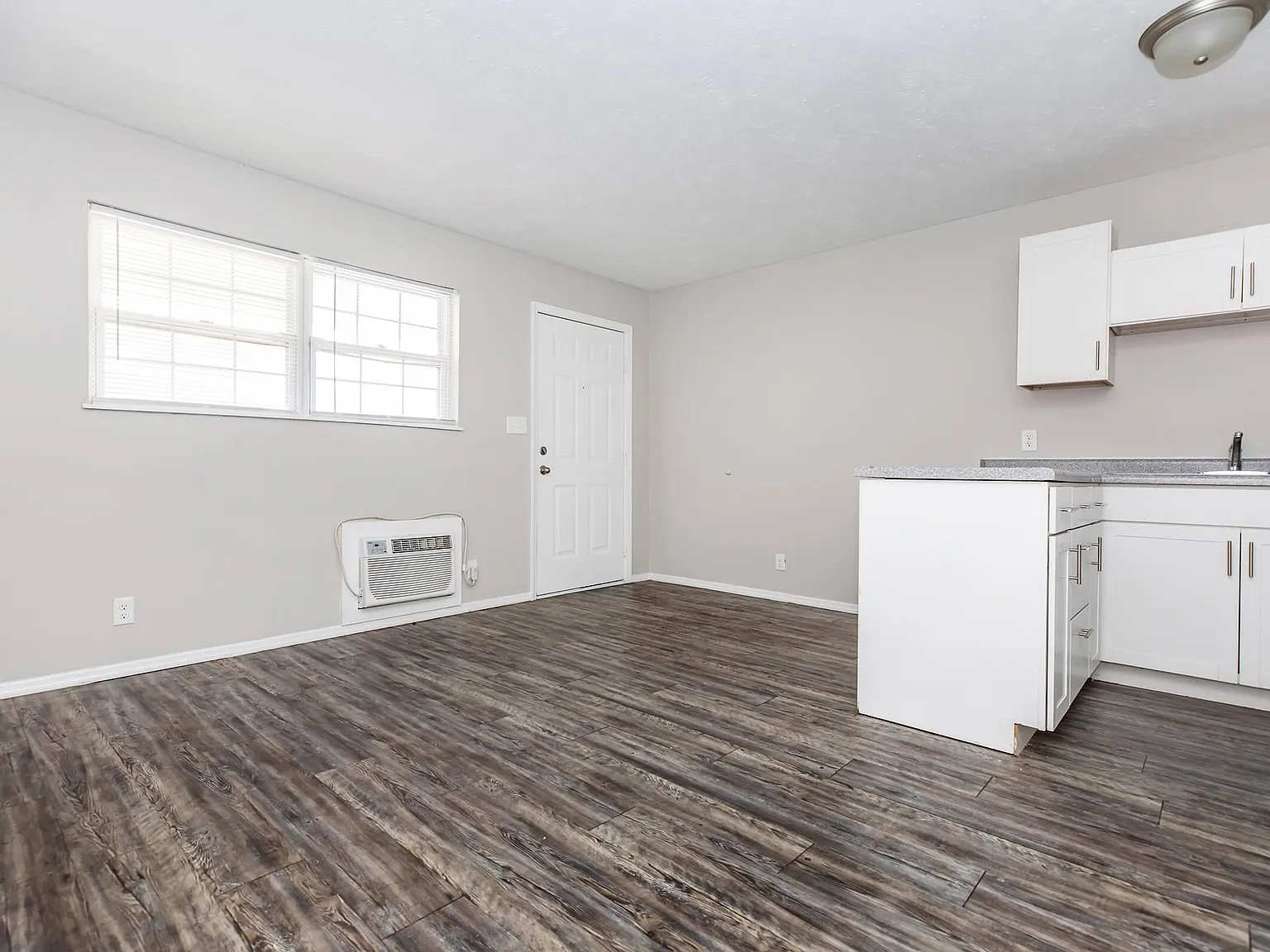 Spring Valley Flats — Photo 4
