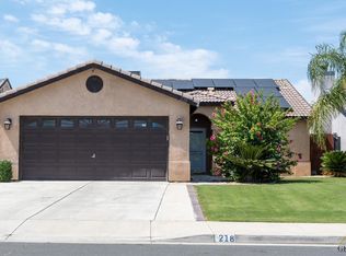 218 W Pilot Ave, Bakersfield, CA 93308