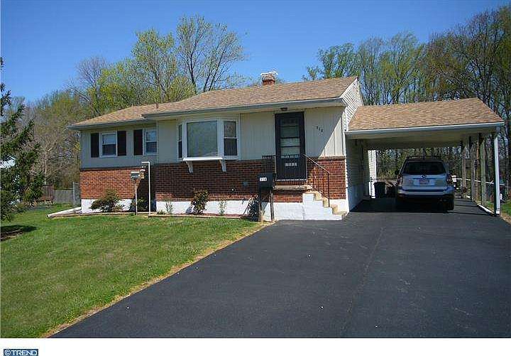 1st image of 318 Tamara Cir