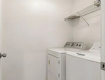 3rd image of 692 Equinox Loop