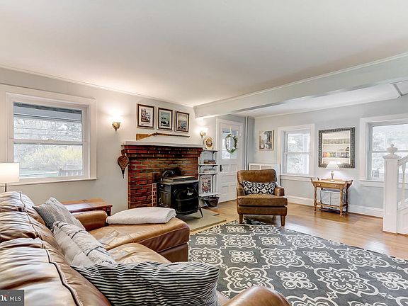 5th image of 600 Berrymans Ln