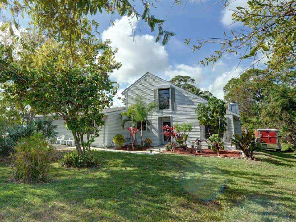 1st image of 6105 Bamboo Dr