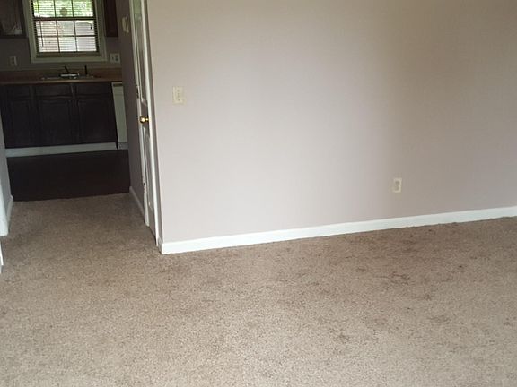 4th image of 830 Bedford Bay Trl