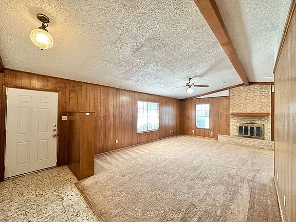 3rd image of 1901 Standridge St