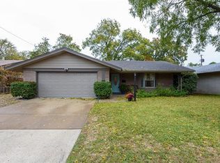 1909 Cordova Bnd, Irving, TX 75060