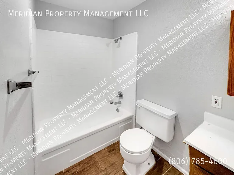 1712 Elkhart Ave #C — Photo 5