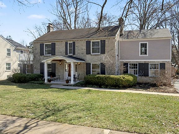 3rd image of 2020 Strathmoor Blvd