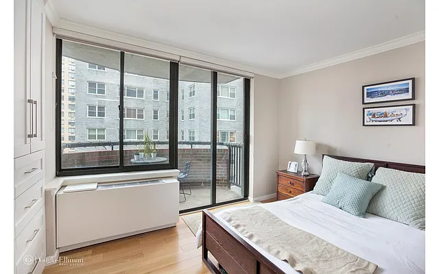 Sold by Douglas Elliman | media 14