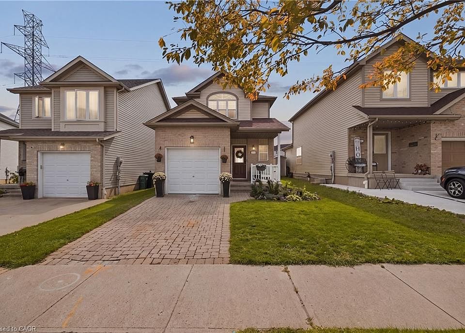 1st image of 116 Henhoeffer Cres