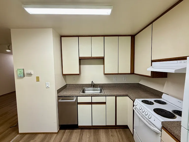 2251 NE Blakeley St #202 — Photo 5